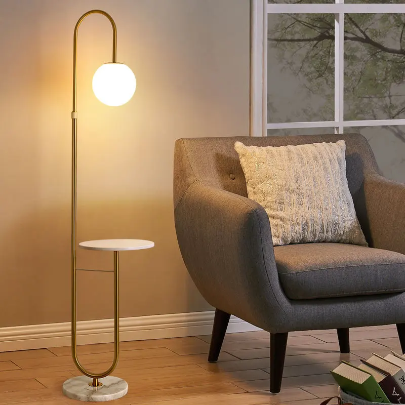 Floor Lamp Arched - Современная настольная лампа, золотистый и черный