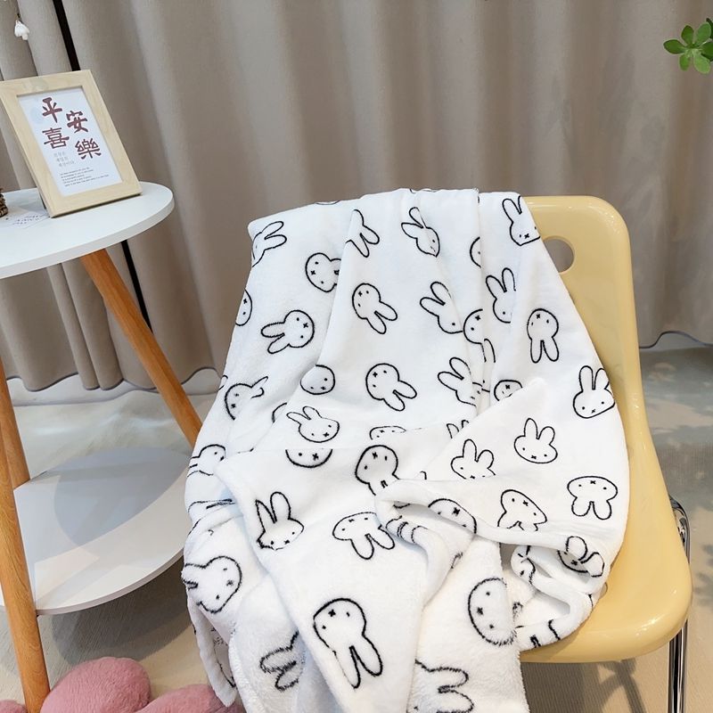 Милое фланелевое одеяло Miffy  – обзор и цена Office Supply Cart